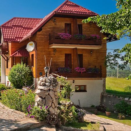 House Mrzlin Grad Casa de hóspedes Korenica Exterior foto